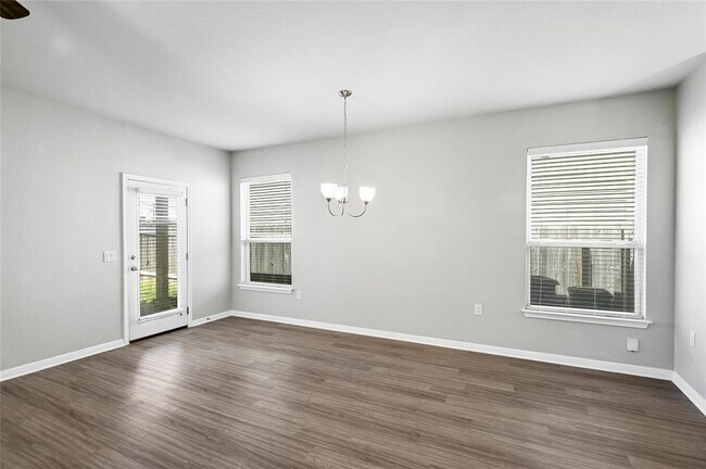 Building Photo - 821 Fortrose Ter