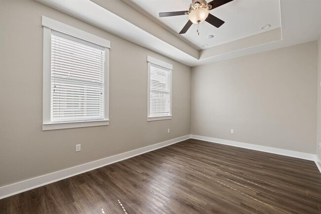 Building Photo - 1702 Cedar Bend Dr