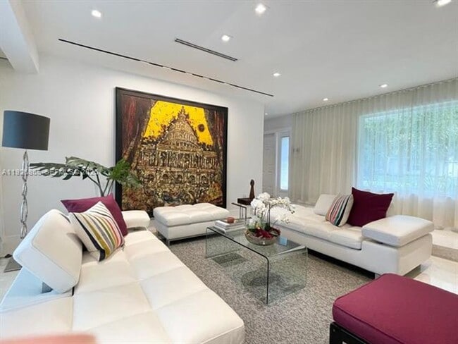 Building Photo - 9121 SW 85th St