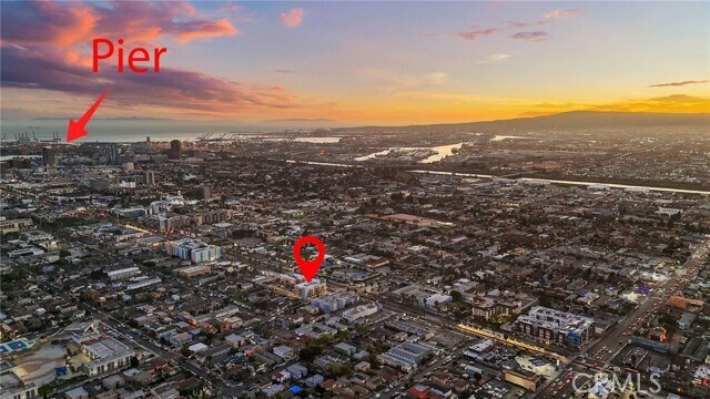 Building Photo - 1598 Long BCH