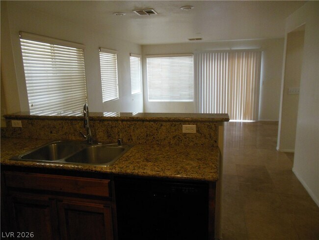 Building Photo - 5510 Avent Ferry St