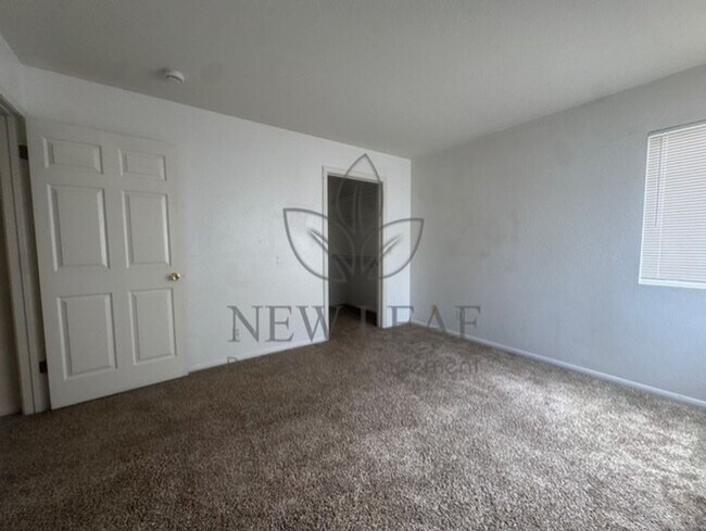 Building Photo - 42140 Lyndie Ln