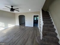 Building Photo - 41 N Kossuth St