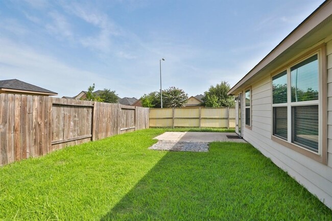 Building Photo - 12121 City Trek Ln
