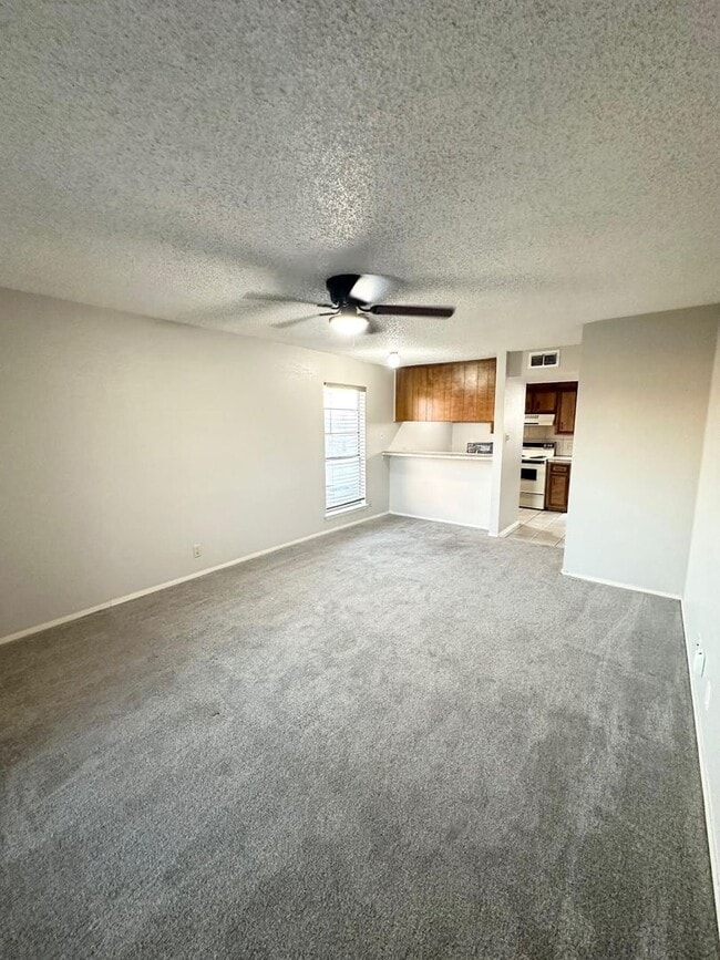 Building Photo - 1 Bedroom 1 Bathroom For Lease