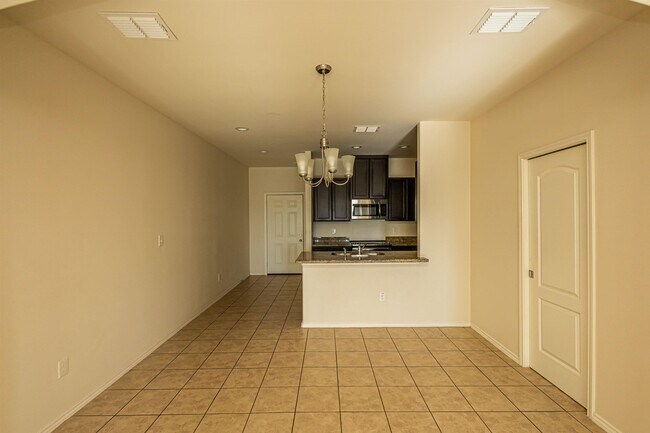 Building Photo - 108 Niagara Dr.