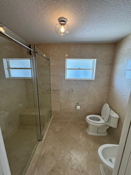 Building Photo - 10840 SW 139th Rd