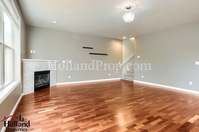 Building Photo - Modern Comfort Meets Prime Beaverton Living! ** NEW PRICE $2,995 AND REDUCED SECURITY DEPOSIT **
