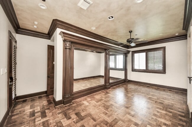 Building Photo - 11103 Memorial Dr