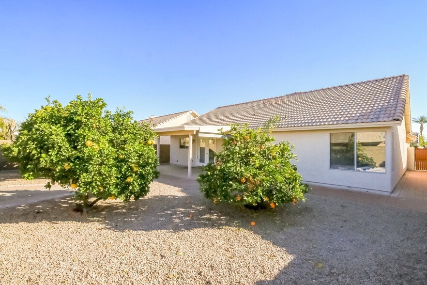 Building Photo - 1350 W Gary Dr