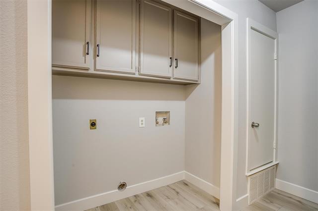 Building Photo - 10311 Lone Pine Ln