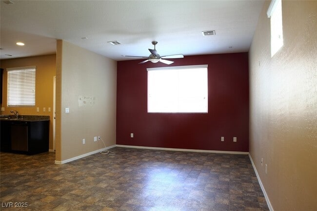Building Photo - 7508 Luna Bella Ave