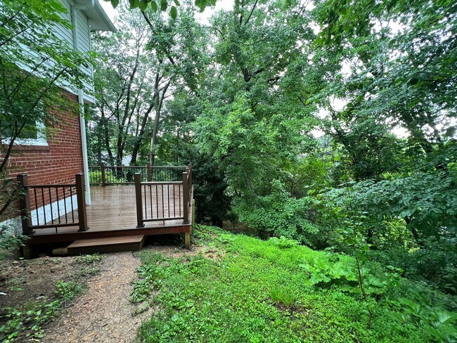 Building Photo - Single Family home in Alexandria- Minutes to Ft Belvior