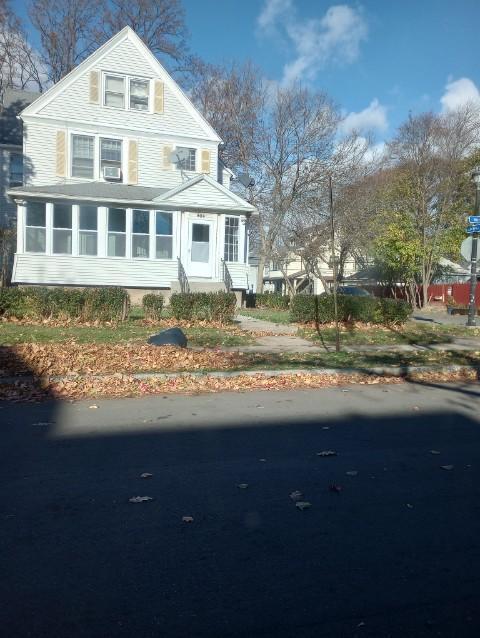 Building Photo - 404 Birr St