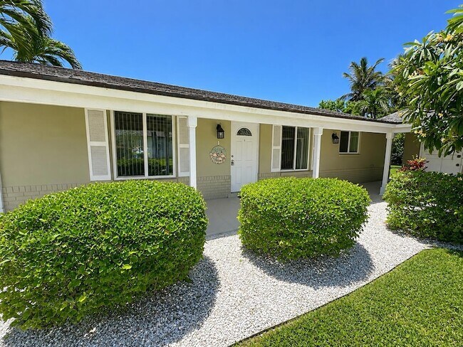 Building Photo - 1232 Cabana Rd