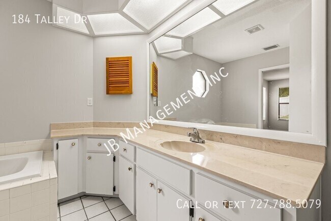 Building Photo - 184 Talley Dr