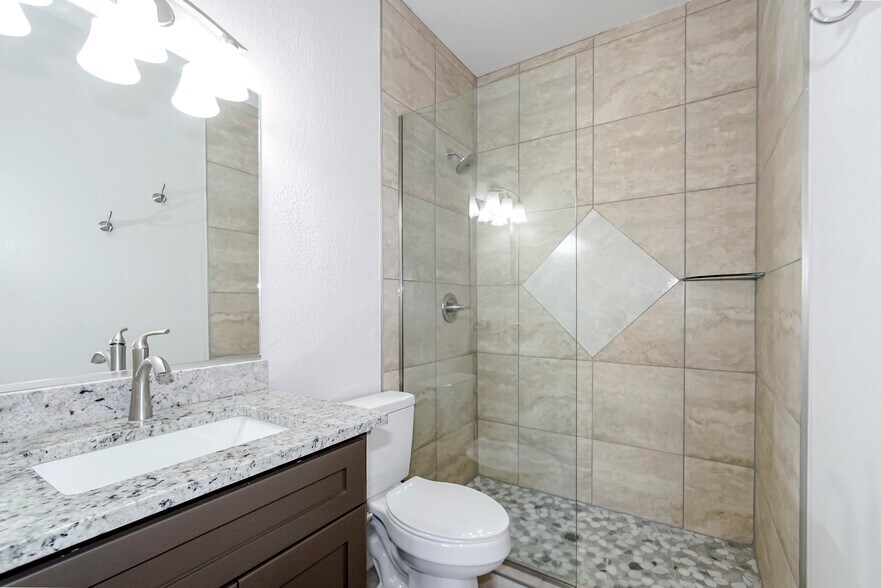 Building Photo - 6489 Calle Placido Dr