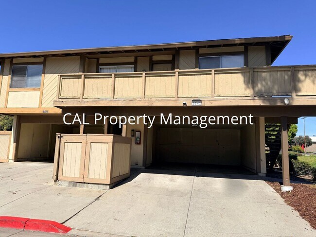 Building Photo - 1841 Cherokee Dr