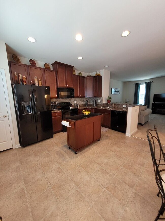 Building Photo - 7508 Luminary Dr