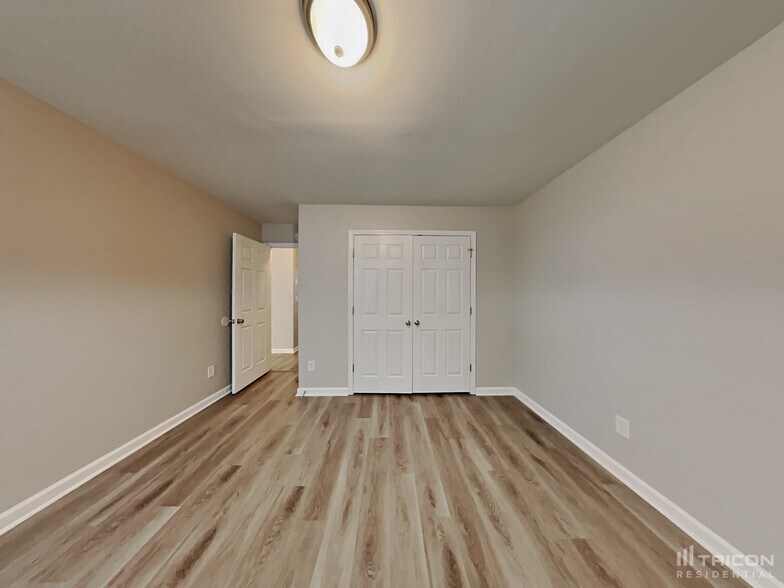 Building Photo - 82 Nashport Ln