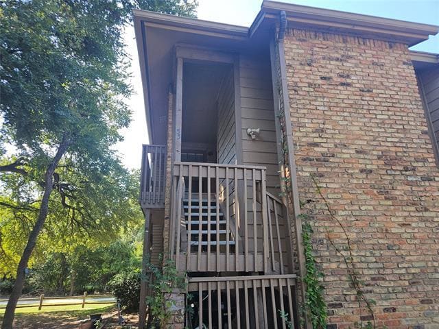 Primary Photo - 508 E Denton Dr