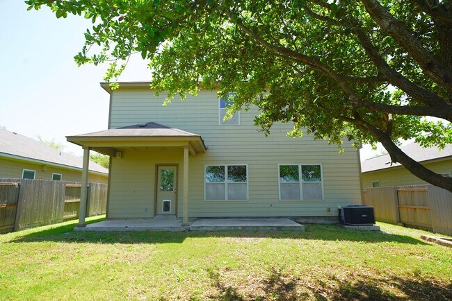Building Photo - Great 4 Bedroom Home Now Available in Cibo...