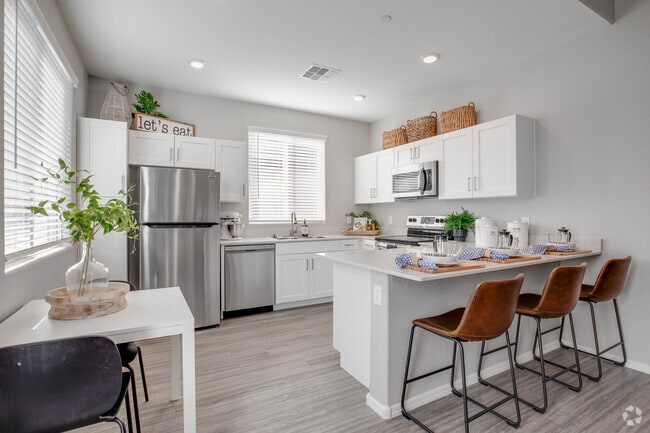 Interior Photo - Vlux at Queen Creek
