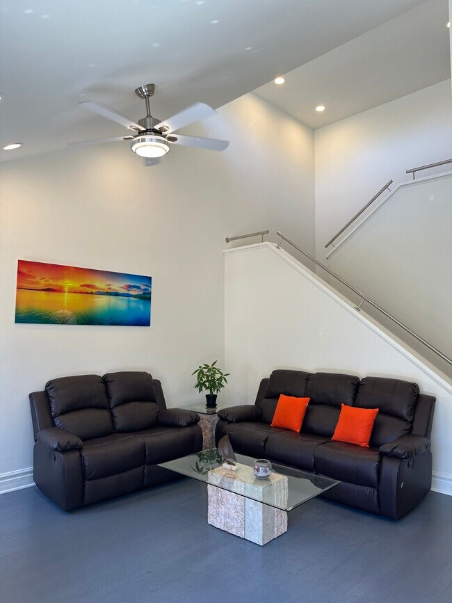 Building Photo - 24721 Camden Ct