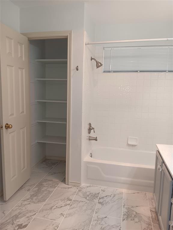 Building Photo - 14645 Montoro Dr