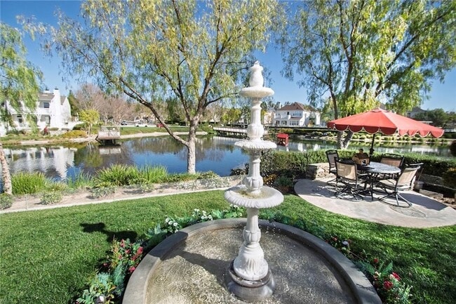 Building Photo - 27016 Island Rd