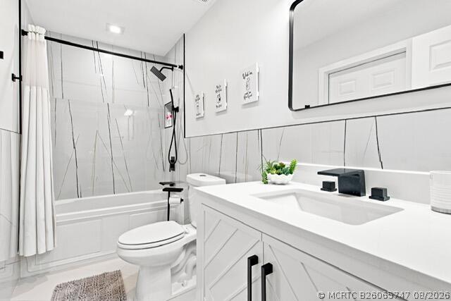 Building Photo - 8709 Banyan Ct