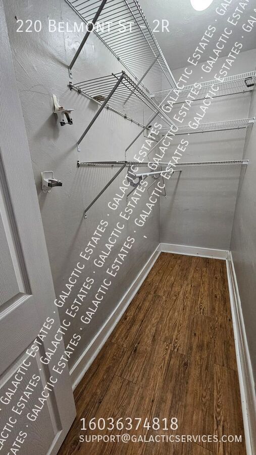 Building Photo - 220 Belmont St