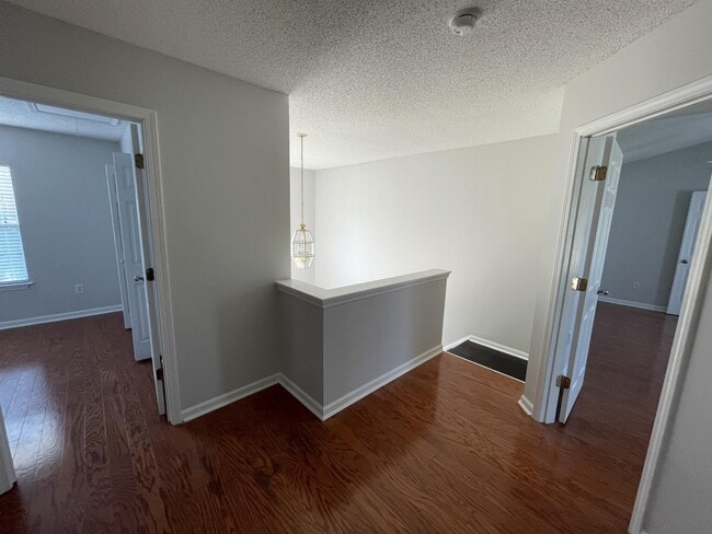 Building Photo - 2704 N Holmes Ct