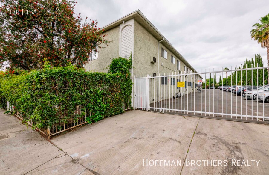 Building Photo - 6861 Sepulveda Blvd
