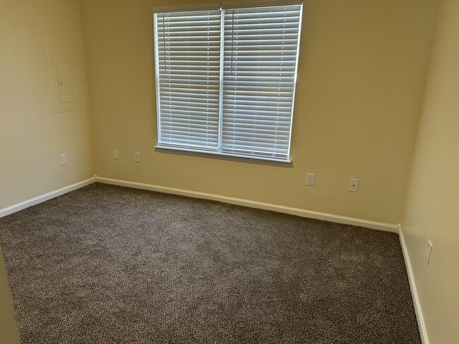 Building Photo - 1735 Jimmy Carter Dr