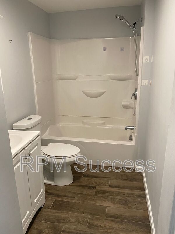 Building Photo - 591 Fourth Street