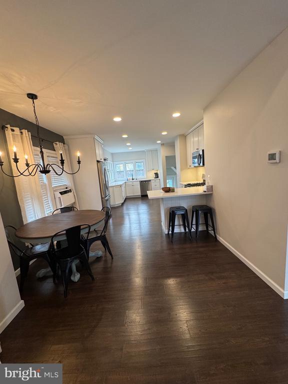 Building Photo - 122 S Haviland Ave