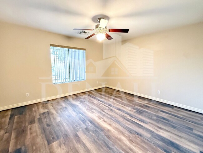 Building Photo - 4148 E Brighton Way