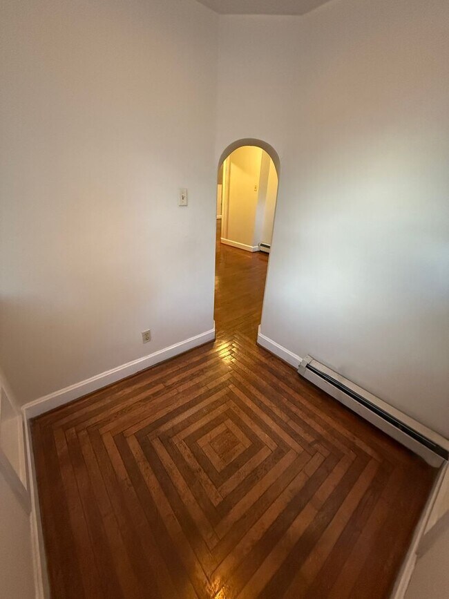 Building Photo - 312 South Upper Street, Lexington KY (Thir...