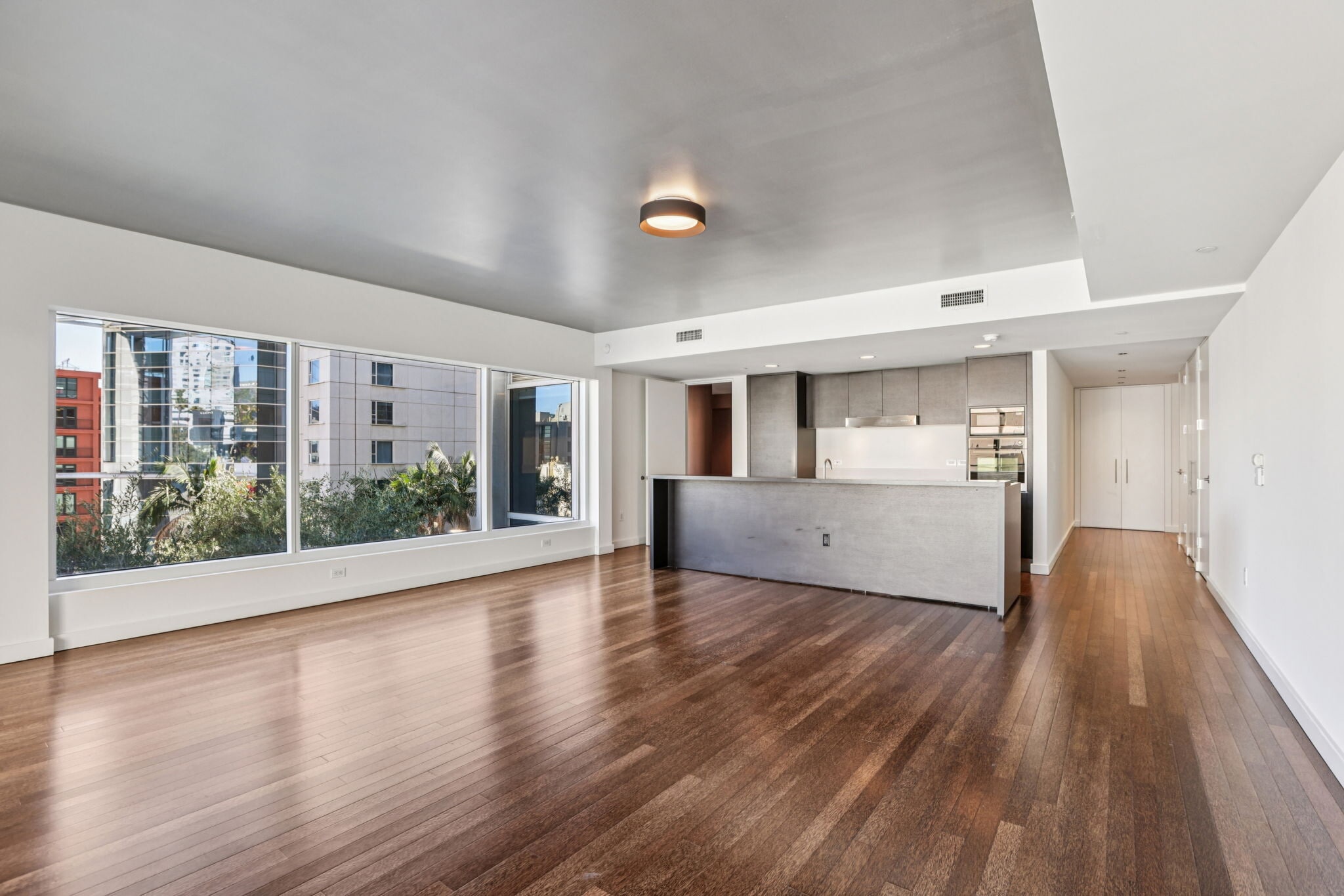 Building Photo - 6250 HOLLYWOOD Blvd