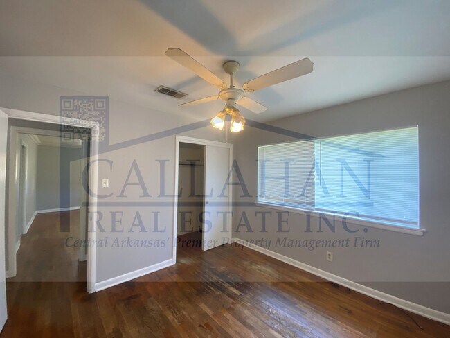 Building Photo - NLR 2 Bedroom Home