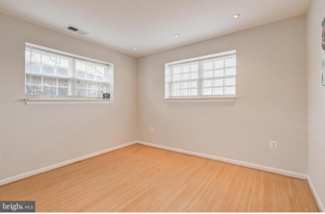 Building Photo - 2702 Stanton Rd SE