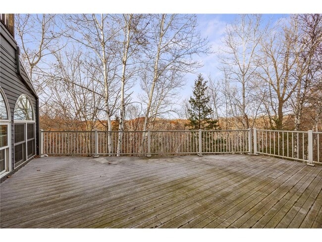 Building Photo - 1560 Bluff Creek Dr