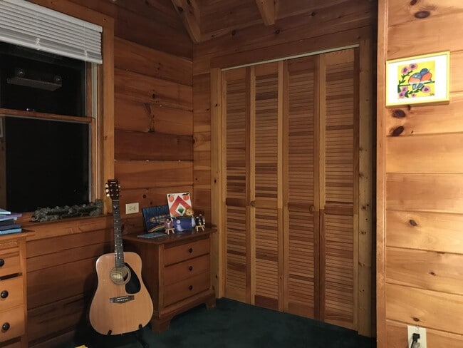 Building Photo - 104 Trinity Pond Road