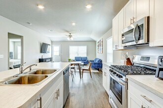 Building Photo - 10658 Red Orchid Dr