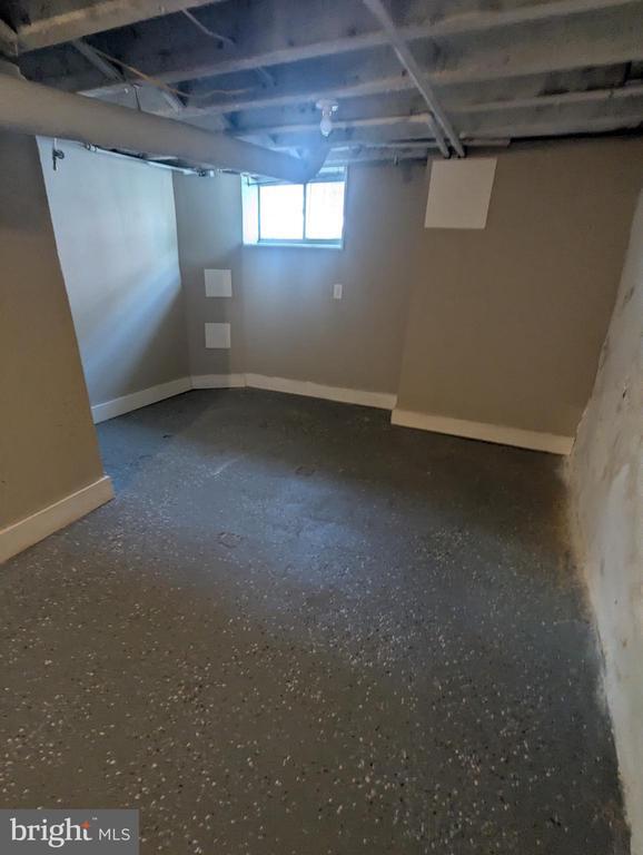 Building Photo - 2747 N Judson St