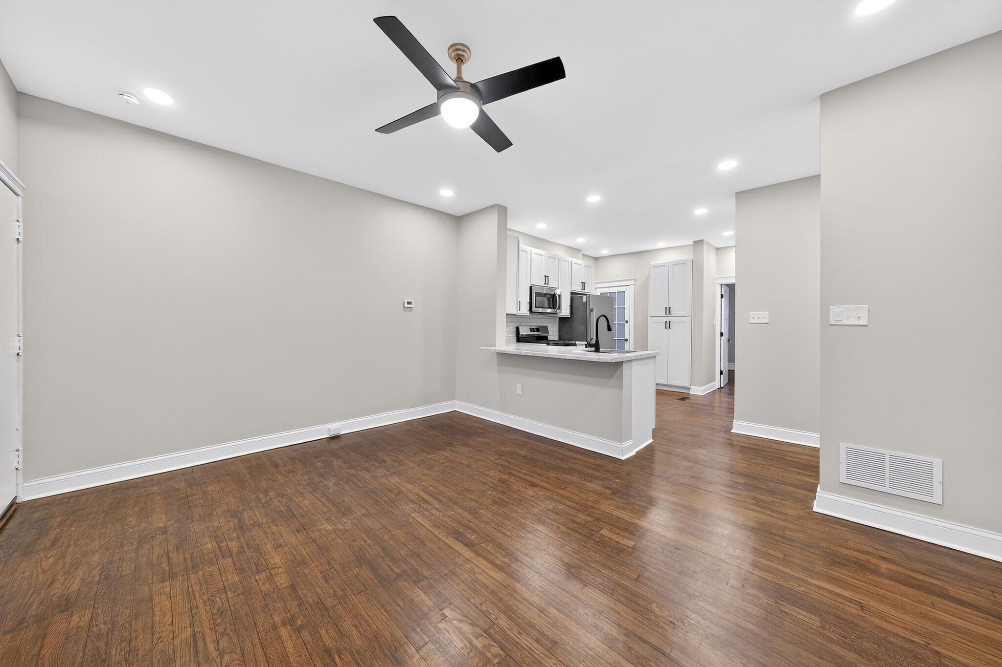 Building Photo - 4170 McRee Ave