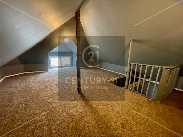 Building Photo - 2114 Wayne Ave