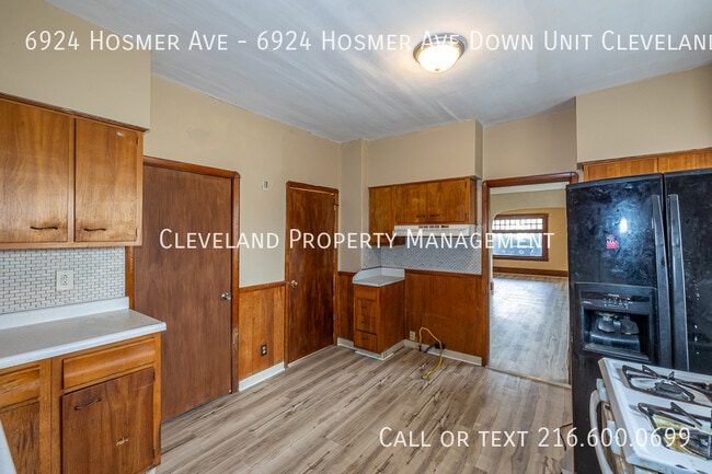 Building Photo - 6924 Hosmer Ave