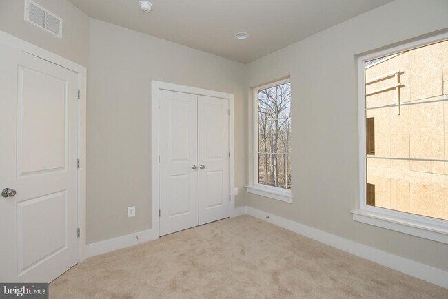 Building Photo - 4932 Trail Vista Ln